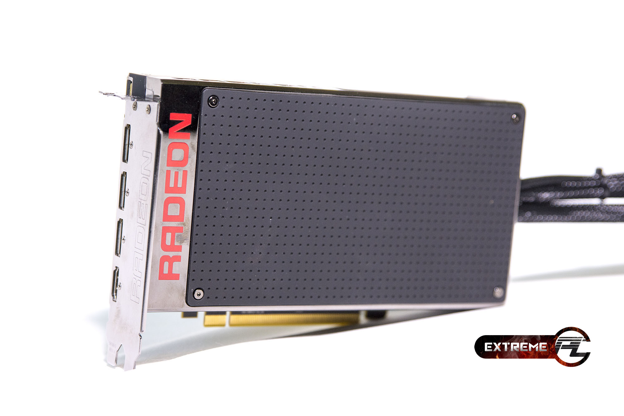 Review : AMD R9 FURY X สุดแรงเกิดกับ HBM พร้อมสยบ 4K