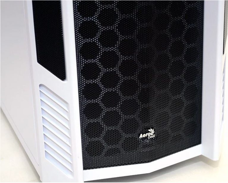 Aerocool เปิดตัวคอมเคส รุ่น Xpredator II