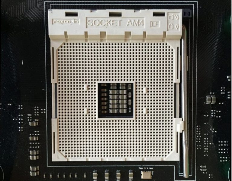ภาพถ่าย AMD Zen CPU  AM4 Socket  – PGA Design มาพร้อม 1331 Pins ยืนยันตามนั้น