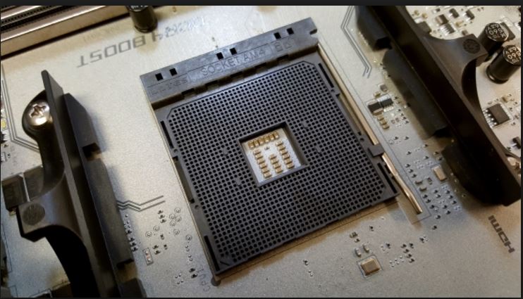 ไม่ทันไรโผล่ออกมาแล้ว AMD 16 Core Ryzen Whitehaven ตัวต้นแบบ