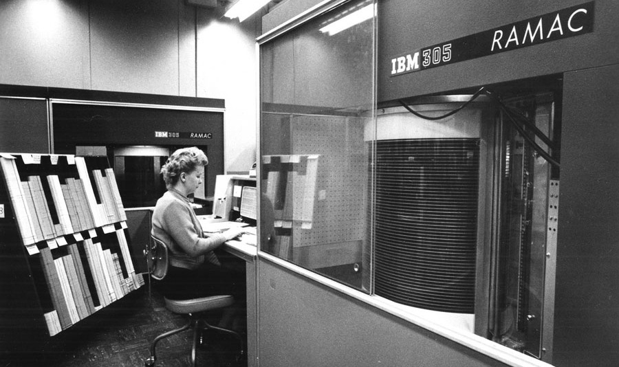 Ibm 305 ramac extreme it