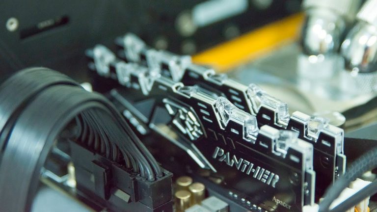 [รีวิว] Apacer PANTHER RAGE DDR4 Illumination