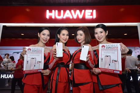 หัวเว่ยส่ง “HUAWEI P20 Pro” และ “HUAWEI nova 3i” สีใหม่ล่าสุด Pearl White  นำทัพสินค้าครบทุกไลน์อัพ พร้อมโปรฯ เด็ดและของแถมเพียบที่พลาดไม่ได้ ในแคมเปญ HUAWEI Mobile Expo 2018 ระหว่างวันที่ 27-30 ก.ย.นี้  ณ ศูนย์ฯ สิริกิติ์ และหัวเว่ยแบรนด์ช้อปทุกสาขาทั่วประเทศ