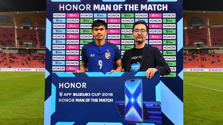 PR : HONOR ฉลองความสำเร็จร่วมสนับสนุนทีมนักเตะไทย ในศึกการแข่งขัน AFF Suzuki Cup