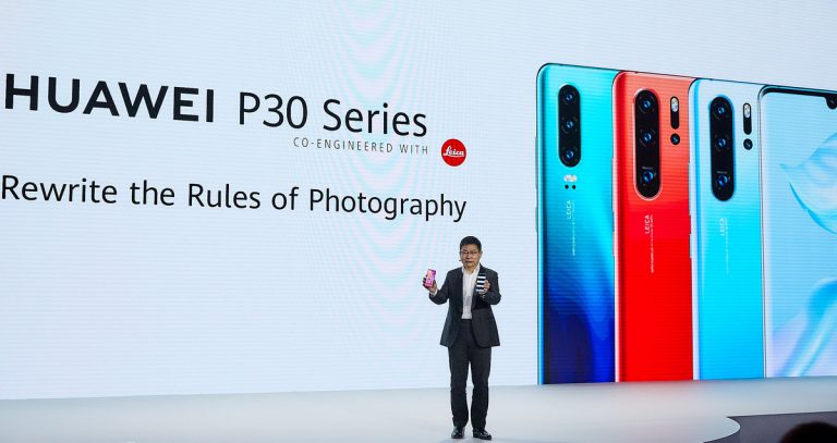 หัวเว่ยฉีกทุกกฎของการถ่ายภาพ เปิดตัวที่สุดแห่งสมาร์ทโฟน HUAWEI P30 Series  HUAWEI P30 และ P30 Pro เผยโฉมครั้งแรก ณ กรุงปารีส โดดเด่นด้วยสุดยอดเซนเซอร์ เลนส์ และดีไซน์