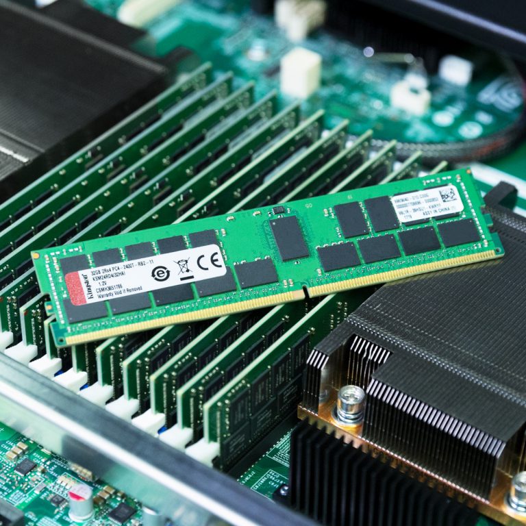 PR : หน่วยความจำ Kingston Server Premier DDR4 2933MT/s Registered DIMM  ได้รับการตรวจสอบบนแพลตฟอร์ม Intel Purley