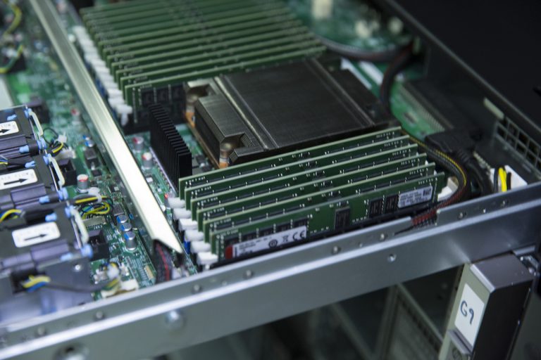 PR : Kingston ประกาศเปิดตัว DDR4-3200 Registered DIMMs สำหรับ  ซีพียู AMD EPYC รุ่นที่ 2