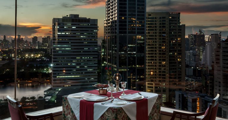 ตอบรับเทรนด์ Staycation หรือการท่องเที่ยวใกล้บ้าน!  ด้วยดีลสุดพิเศษจาก Booking.com สำหรับที่พักในกรุงเทพฯ และพัทยา