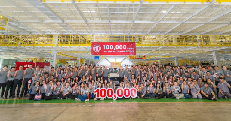  เอ็มจี ฉลองยอดการผลิตรถยนต์ในประเทศไทย ครบ 100,000 คัน  ตอกย้ำภาพโรงงานศูนย์กลางการผลิตรถยนต์พวงมาลัยขวาของอาเซียน