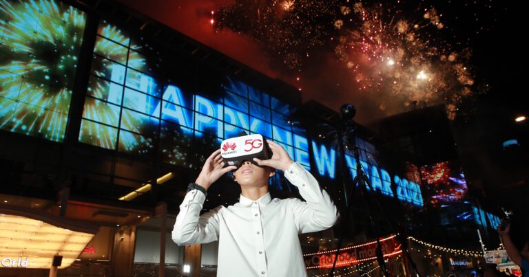 หัวเว่ยผนึกกำลังเซ็นทรัลเวิลด์ ส่งพลัง 5G + Cloud ร่วมถ่ายทอดสดเคาท์ดาวน์แบบนิว นอร์มัล  สร้างปรากฏการณ์แห่งการฉลองศักราชใหม่ที่มอบประสบการณ์อย่างไม่รู้จบ