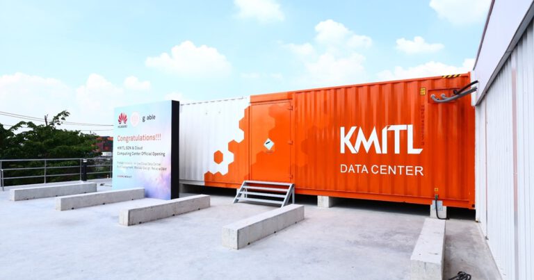 เมื่อโรงเรียน 4.0 มาเร็วกว่าที่คาด เทคโนโลยีจะช่วยพาการศึกษาไทยสู่อนาคตที่ทันสมัยและเท่าเทียม