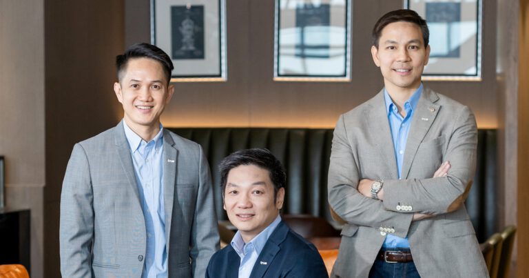 กลุ่มทรู ประกาศแต่งตั้ง 3 ผู้บริหารรุ่นใหม่ลูกหม้อทรู  ขึ้นเป็นกรรมการผู้จัดการใหญ่ (ร่วม)  มุ่งปรับโฉมองค์กรสู่ผู้นำเทคคอมปานียุคดิจิทัลเต็มรูปแบบ