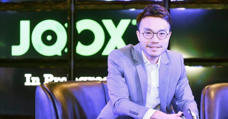 “JOOX” อัปเกรดเวอร์ชันครั้งใหญ่รอบ 5 ปี ปล่อย ‘JOOX BUZZ’ ฟีเจอร์วิดีโอสั้น  ตอกย้ำการเป็นมิวสิคคอมมูนิตี้ อันดับ 1 เติมเต็มประสบการณ์ความสนุกหลากหลาย ครบครัน  ให้ทุกคนสามารถเข้ามารับชม และสรรค์สร้างวิดีโอสั้นได้ตามใจ ความยาวสูงสุดถึง 5 นาที
