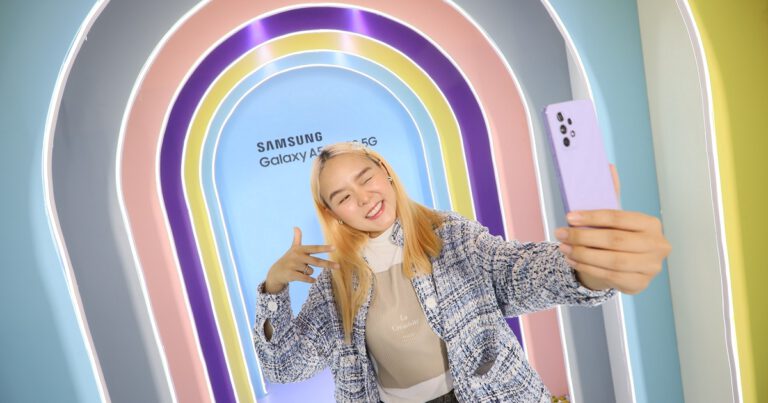 วางจำหน่ายแล้ววันนี้ ซัมซุง Galaxy A72 และ A52 | A52 5G  สมาร์ทโฟนของ Gen Z การันตีโดย 2 YouTuber