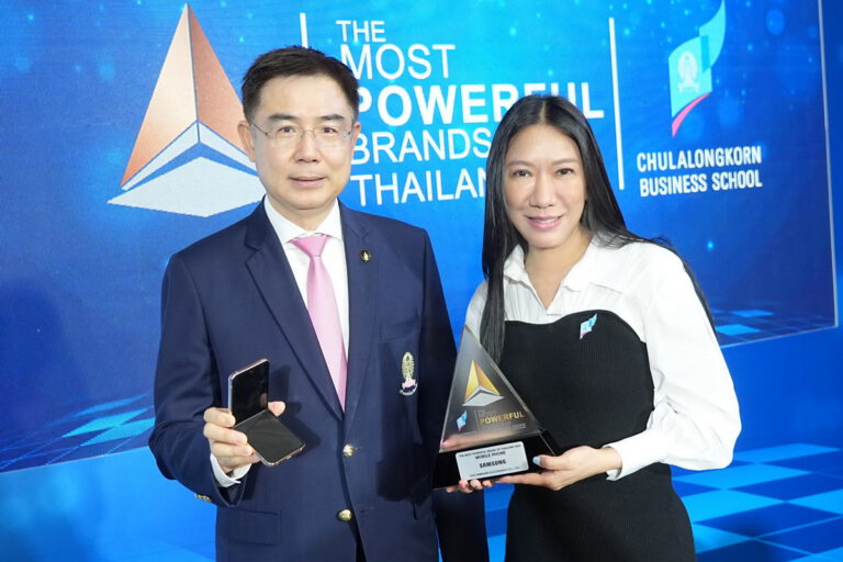 ซัมซุงรับรางวัลสุดยอดแบรนด์ที่ทรงพลังที่สุดในประเทศไทยประจำปี 2022    (The Most Powerful Brands of Thailand 2022) ในกลุ่มผลิตภัณฑ์สมาร์ทโฟน