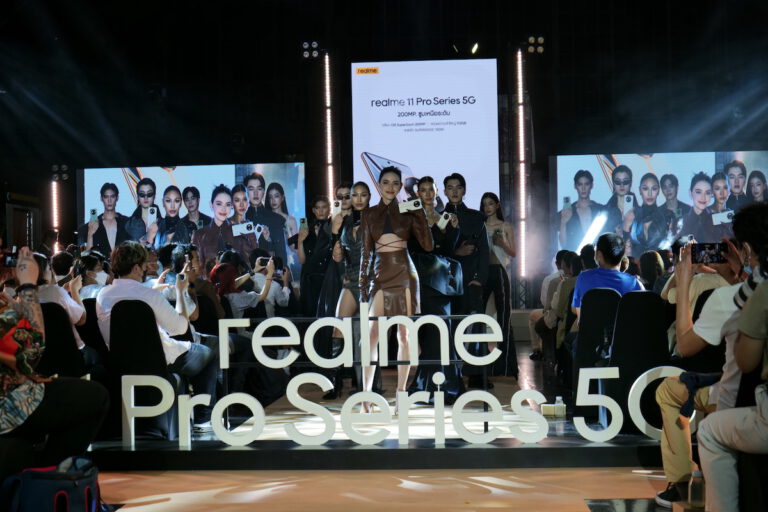 “realme11 Pro Series 5G” เปิดตัวในไทยอย่างเป็นทางการ ครั้งแรกของโลก! พลังกล้องOIS SuperZoom200 ล้านพิกเซลผสานแฟชั่นจากอดีตดีไซเนอร์สิ่งพิมพ์จากGUCCI สู่สมาร์ทโฟนแฟชั่นสุดไฮเอนด์ ราคาเริ่มต้นเพียง 12,999 บาท