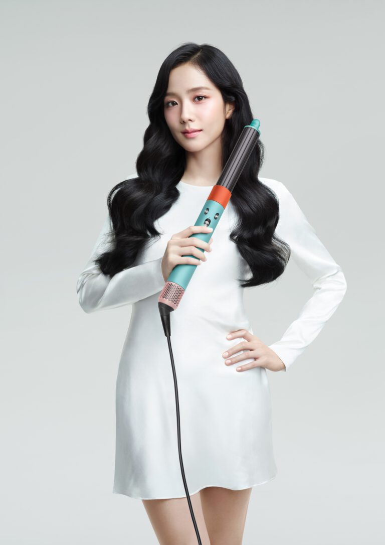 PR: มาถึงไทยแล้ว! สีใหม่จาก Dyson ที่ทุกคนรอคอย  สี ‘เซรามิกป๊อป’ สุดน่ารัก พร้อมให้เป็นเจ้าของแล้ว 13 มกราคมนี้